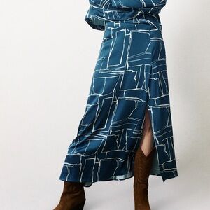 Frnch Azenor maxi Skirt in stones/teal size medium new with tags